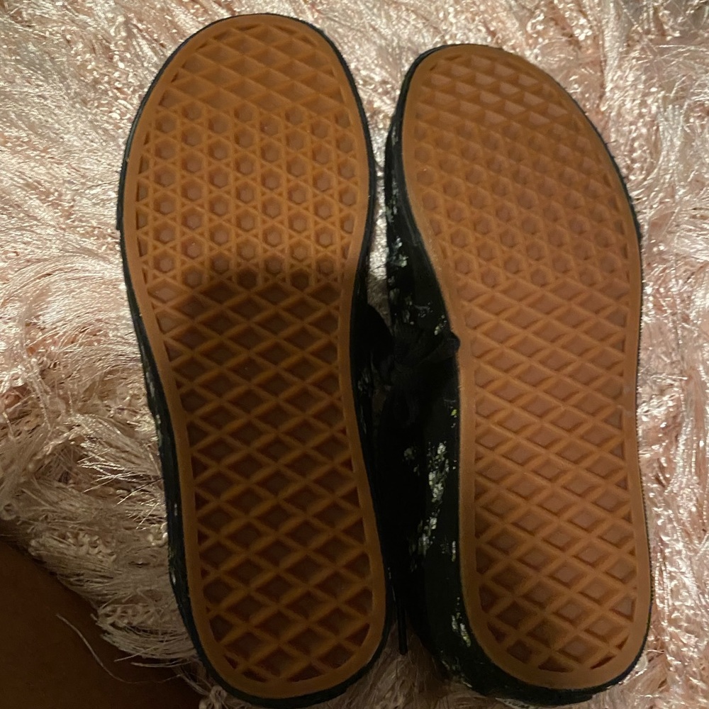 Vans Women's Black and White Floral Sneakers - Picture 7 of 10